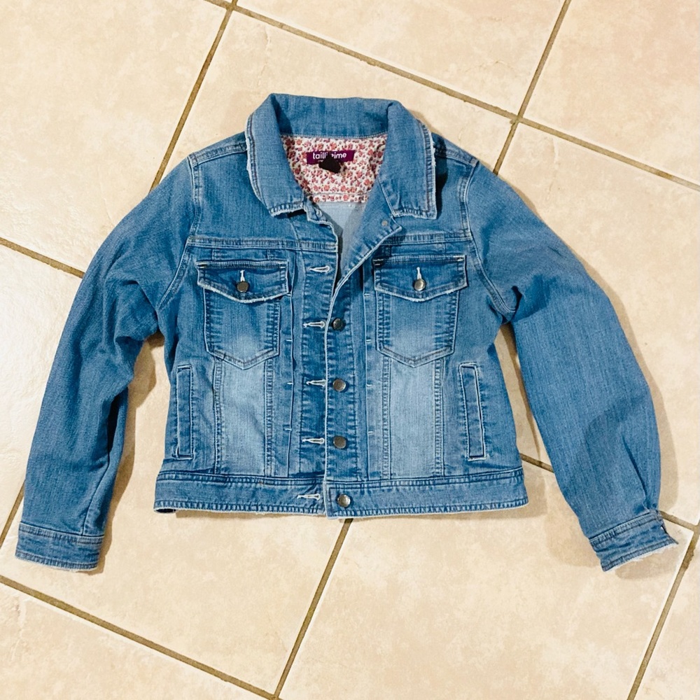 Women’s button down Jean jacket